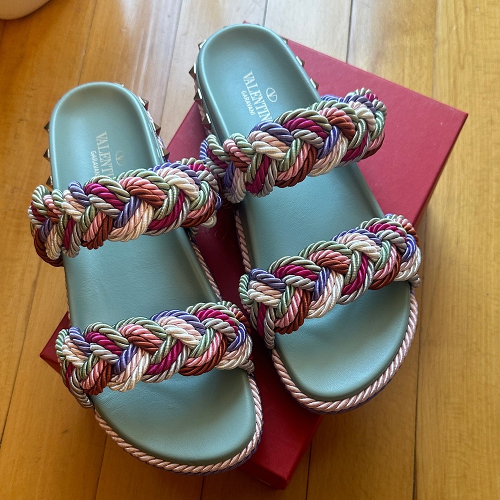 Valentino Slides size 41 NWT